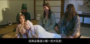 Cô gái 80 pound [Yueyueao] tắm rửa rồi quan hệ với bạn mình, sờ vào cái lồn rậm lông của bạn, nắm lấy con cặc to liếm láp, chủ động cưỡi máy đóng cọc lên xuống...