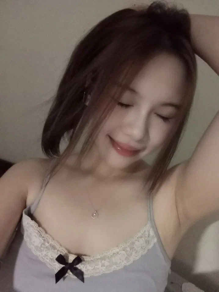 Trực đêm buồn chán, điều dưỡng có Gã chồng lén lút với bệnh nhân nội trú
